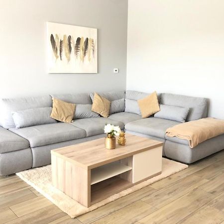 Loft Evasion , Parking Gratuit , 5 Min Auxerre Apartment Moneteau Bagian luar foto