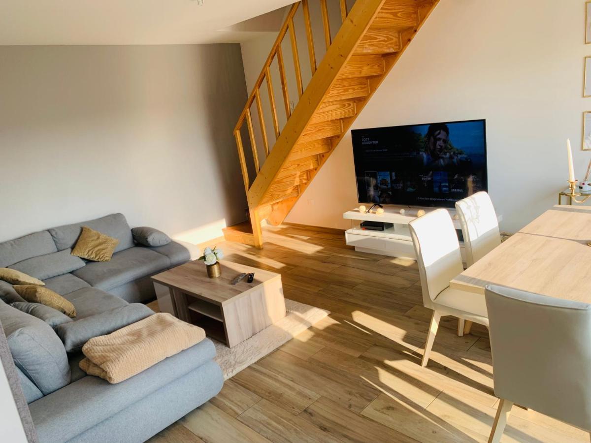 Loft Evasion , Parking Gratuit , 5 Min Auxerre Apartment Moneteau Bagian luar foto